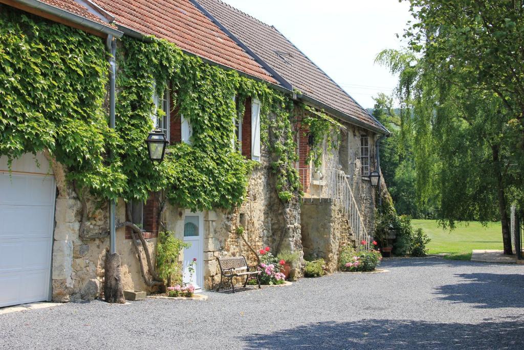 Domaine Du Moulin De L'Etang Bed and Breakfast Châtillon-sur-Marne Esterno foto